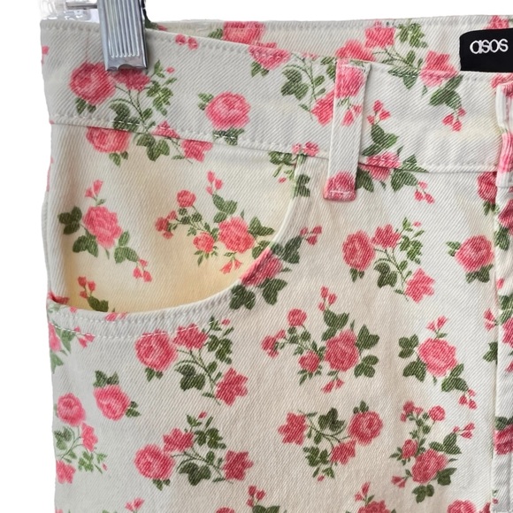 NEW ASOS LUXE Straight Cut Wide Leg Jeans Denim Roses and Cream High Rise 6 NWT - Picture 4 of 10